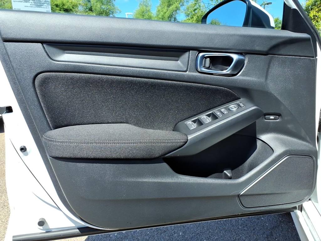 2025 Honda Civic LX - Photo 15