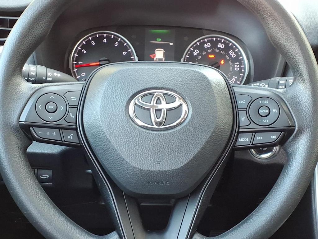 Thumbnail: 2020 Toyota RAV4 - 19