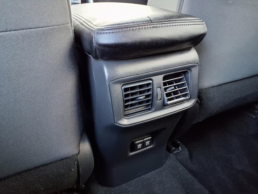 Thumbnail: 2020 Toyota RAV4 - 15