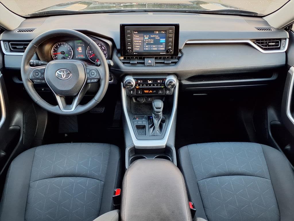 Thumbnail: 2020 Toyota RAV4 - 2
