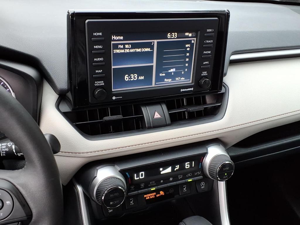Thumbnail: 2020 Toyota RAV4 - 10