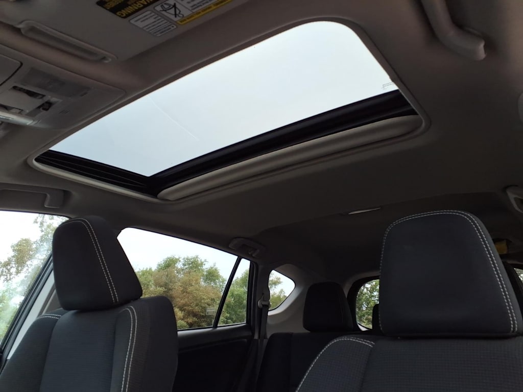 Thumbnail: 2017 Toyota RAV4 - 19
