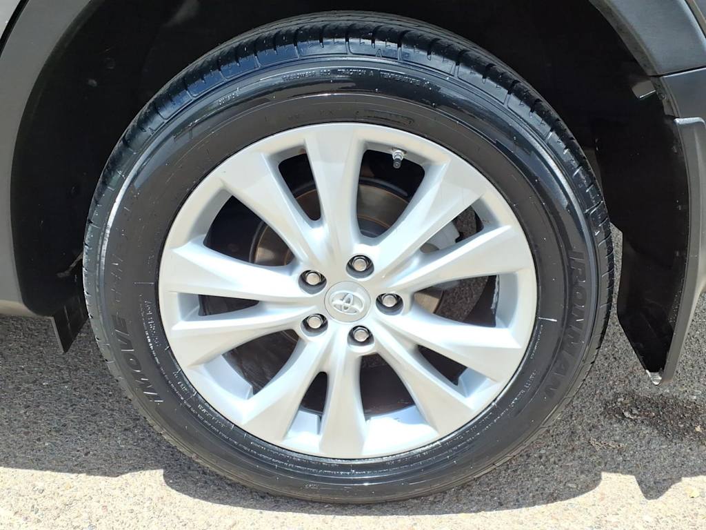 Thumbnail: 2013 Toyota RAV4 - 6