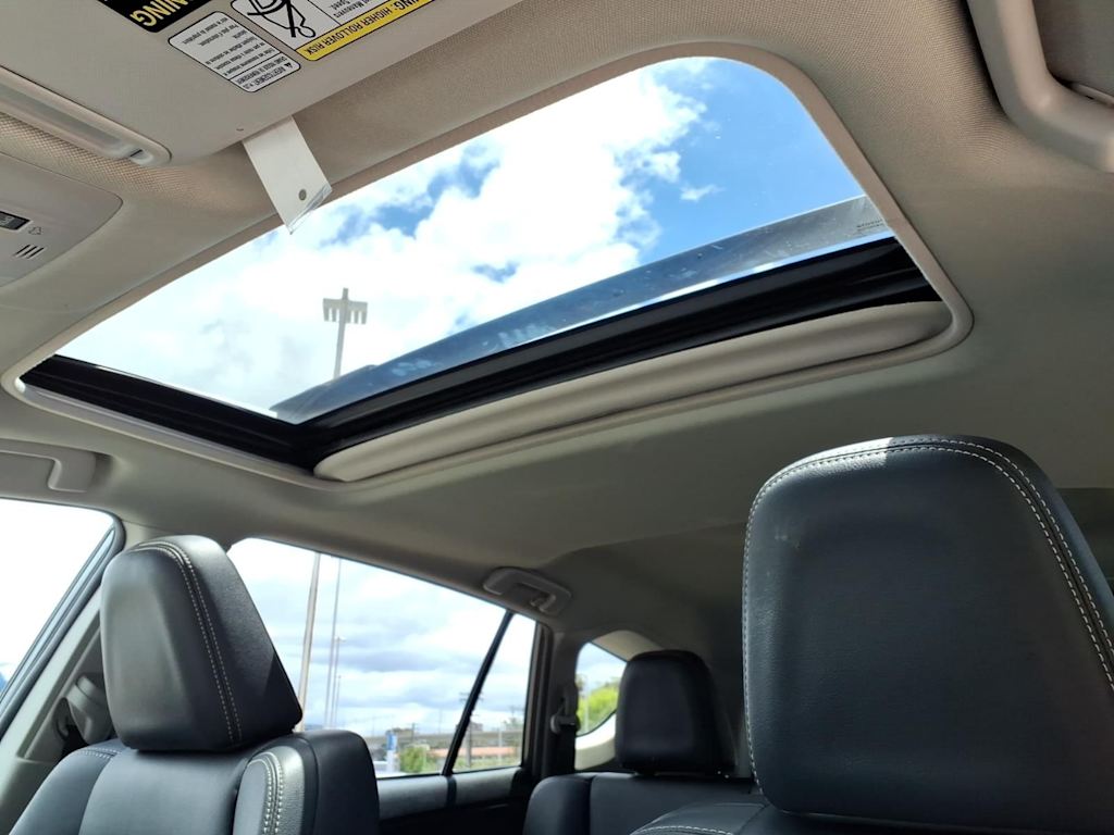 Thumbnail: 2013 Toyota RAV4 - 18