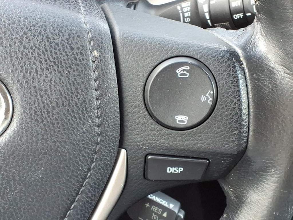 Thumbnail: 2015 Toyota RAV4 - 21