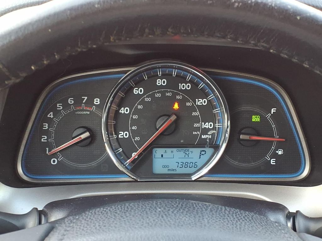 Thumbnail: 2015 Toyota RAV4 - 12