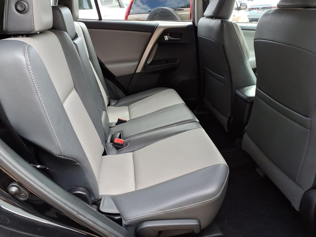 Thumbnail: 2014 Toyota RAV4 - 16