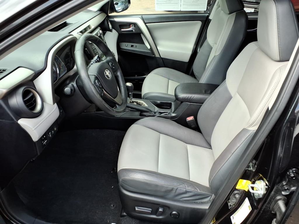 Thumbnail: 2014 Toyota RAV4 - 8