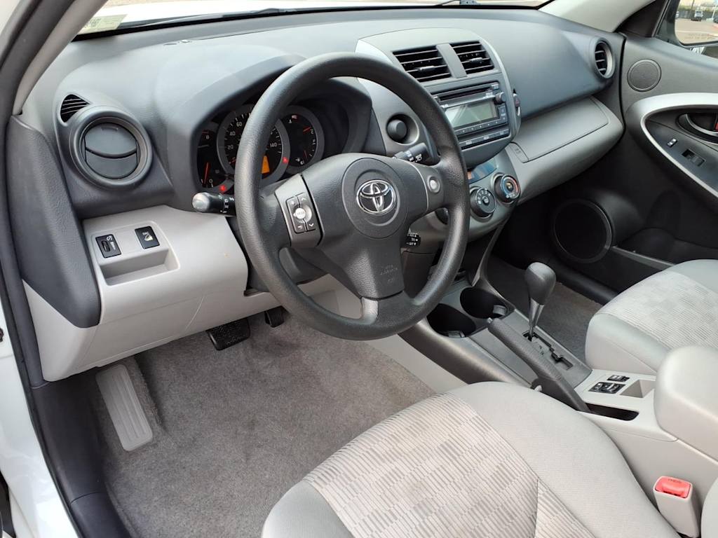 Thumbnail: 2012 Toyota RAV4 - 6