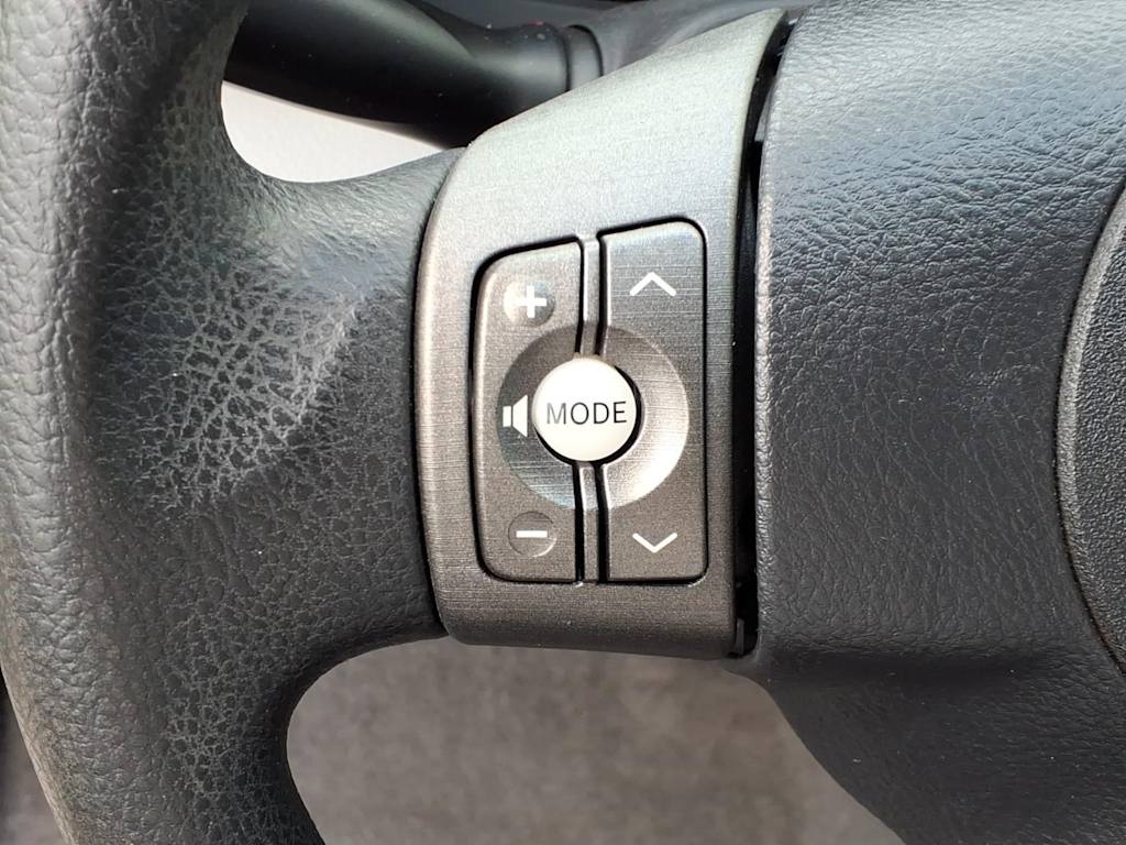 Thumbnail: 2012 Toyota RAV4 - 21