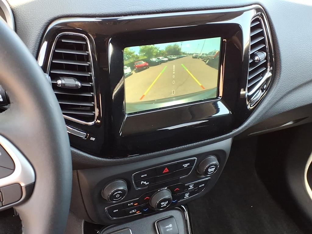 Thumbnail: 2019 Jeep Compass - 10