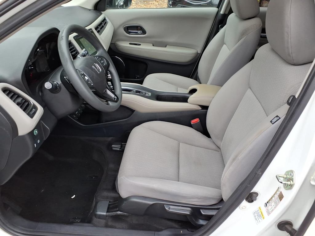 Thumbnail: 2016 Honda HR-V - 8