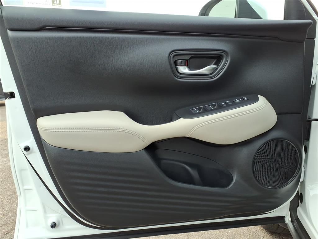 Thumbnail: 2025 Honda HR-V - 17