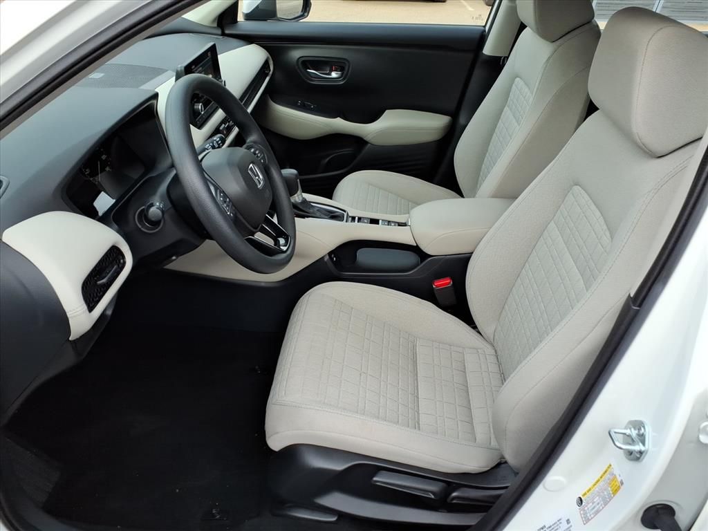 Thumbnail: 2025 Honda HR-V - 8