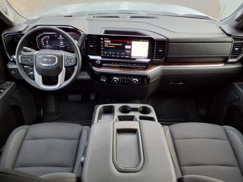 Thumbnail: 2024 GMC Sierra 1500 - 2