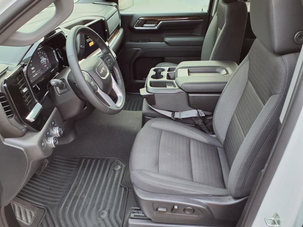 Thumbnail: 2024 GMC Sierra 1500 - 8