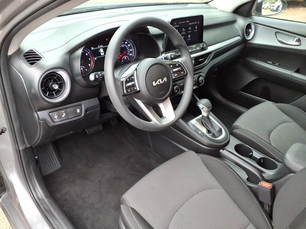 Thumbnail: 2023 Kia Forte - 7