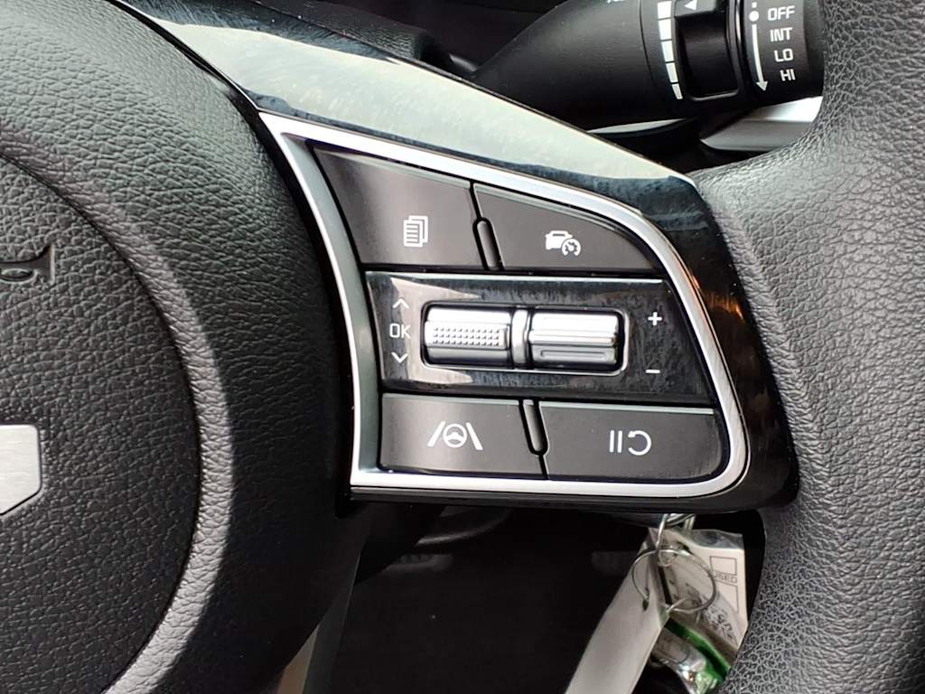 Thumbnail: 2023 Kia Forte - 22