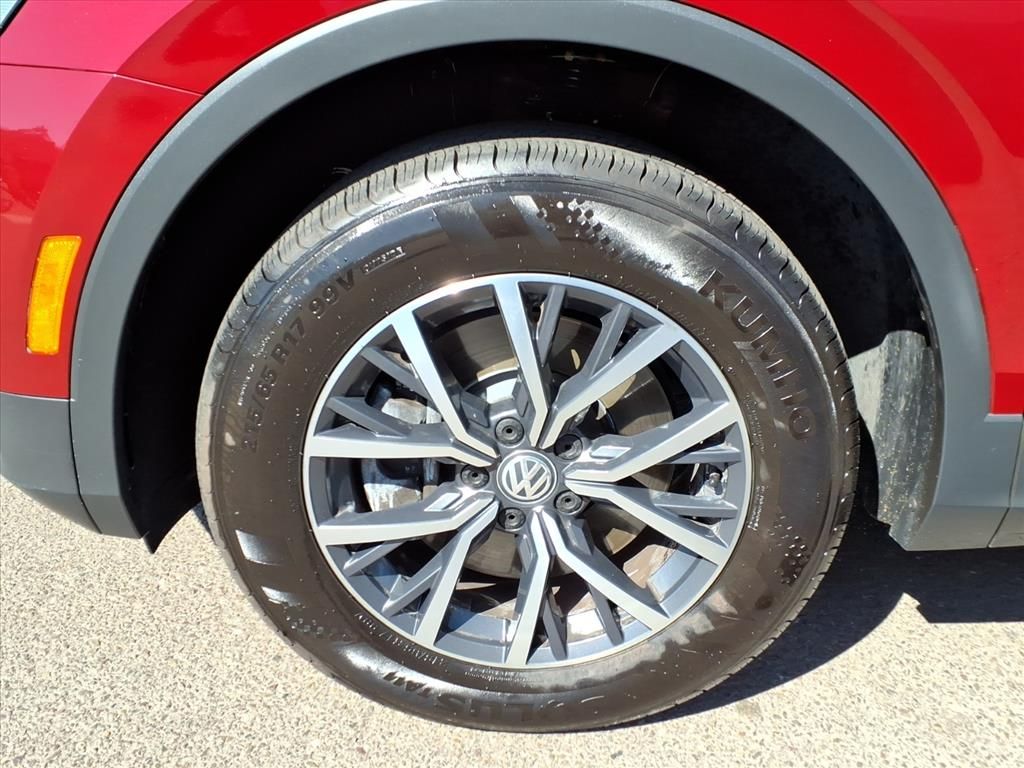 Thumbnail: 2020 Volkswagen Tiguan - 7