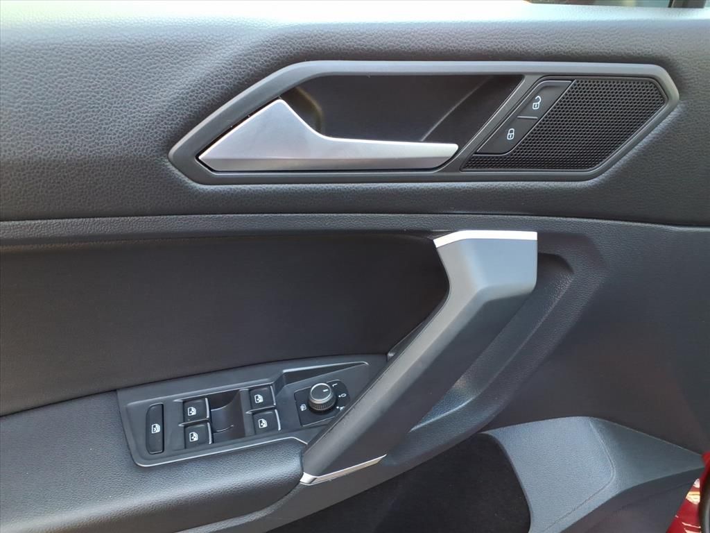 Thumbnail: 2020 Volkswagen Tiguan - 19