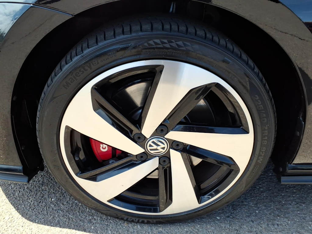 Thumbnail: 2019 Volkswagen Golf - 6