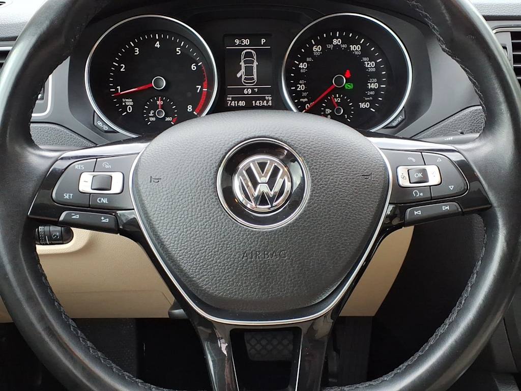 Thumbnail: 2018 Volkswagen Jetta - 19