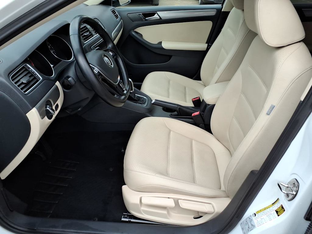 Thumbnail: 2018 Volkswagen Jetta - 8