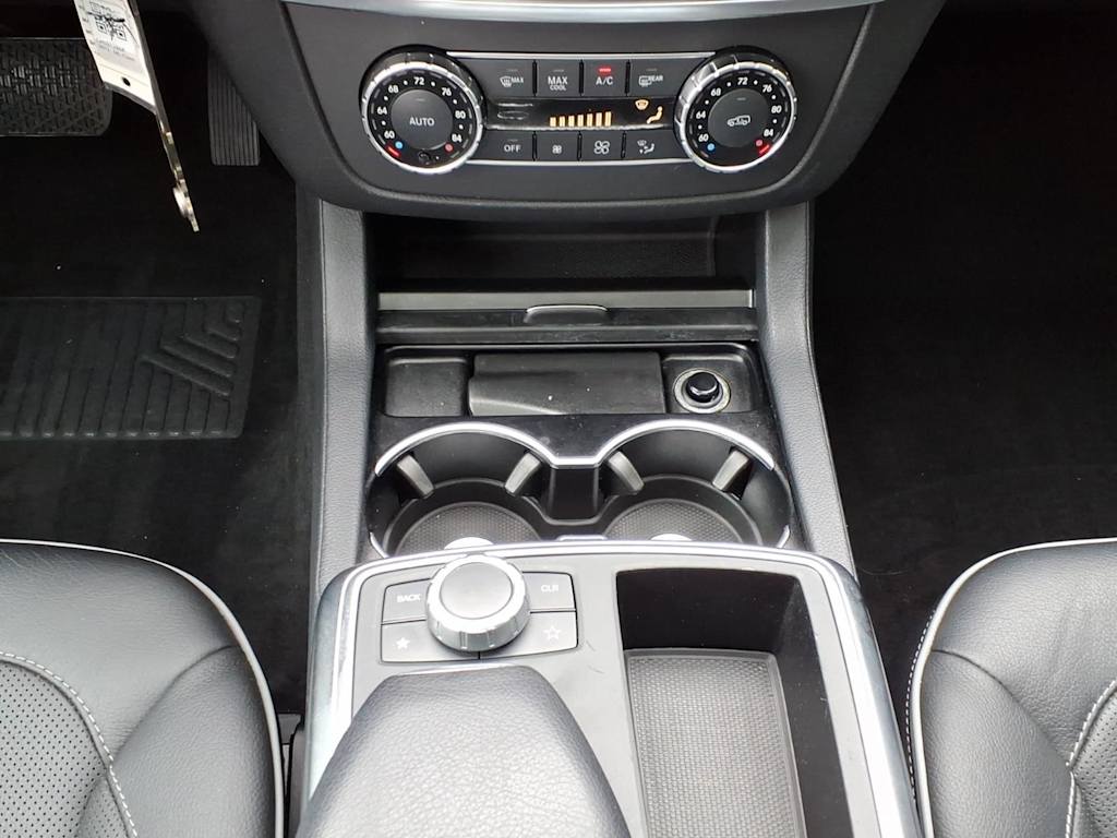 Thumbnail: 2012 Mercedes-Benz M-Class - 11