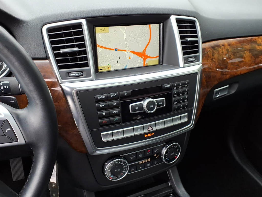 Thumbnail: 2012 Mercedes-Benz M-Class - 10