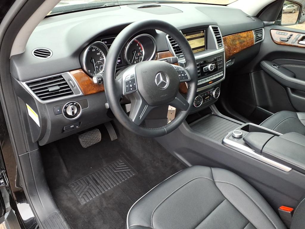 Thumbnail: 2012 Mercedes-Benz M-Class - 7