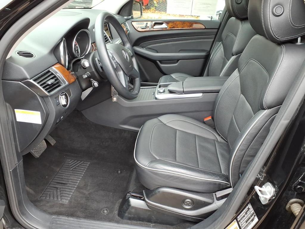 Thumbnail: 2012 Mercedes-Benz M-Class - 8