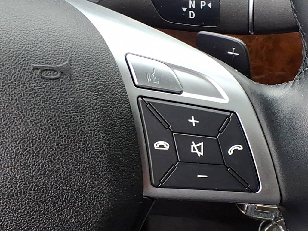 Thumbnail: 2012 Mercedes-Benz M-Class - 22