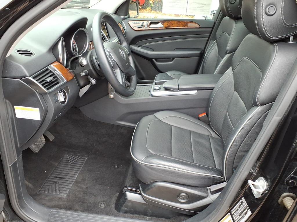 Thumbnail: 2012 Mercedes-Benz M-Class - 8