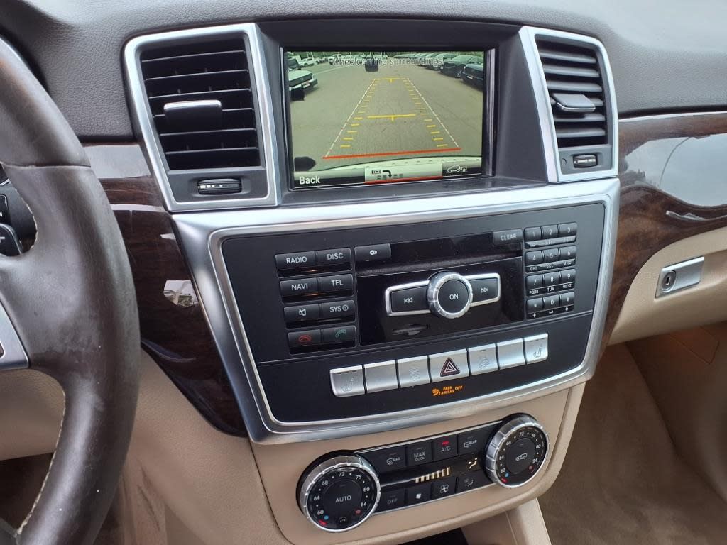 Thumbnail: 2014 Mercedes-Benz M-Class - 22