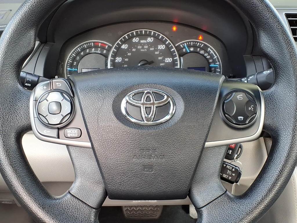 Thumbnail: 2014 Toyota Camry - 19