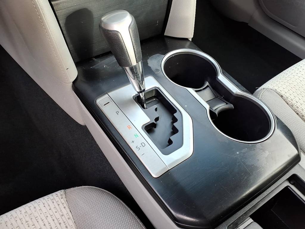 Thumbnail: 2014 Toyota Camry - 11