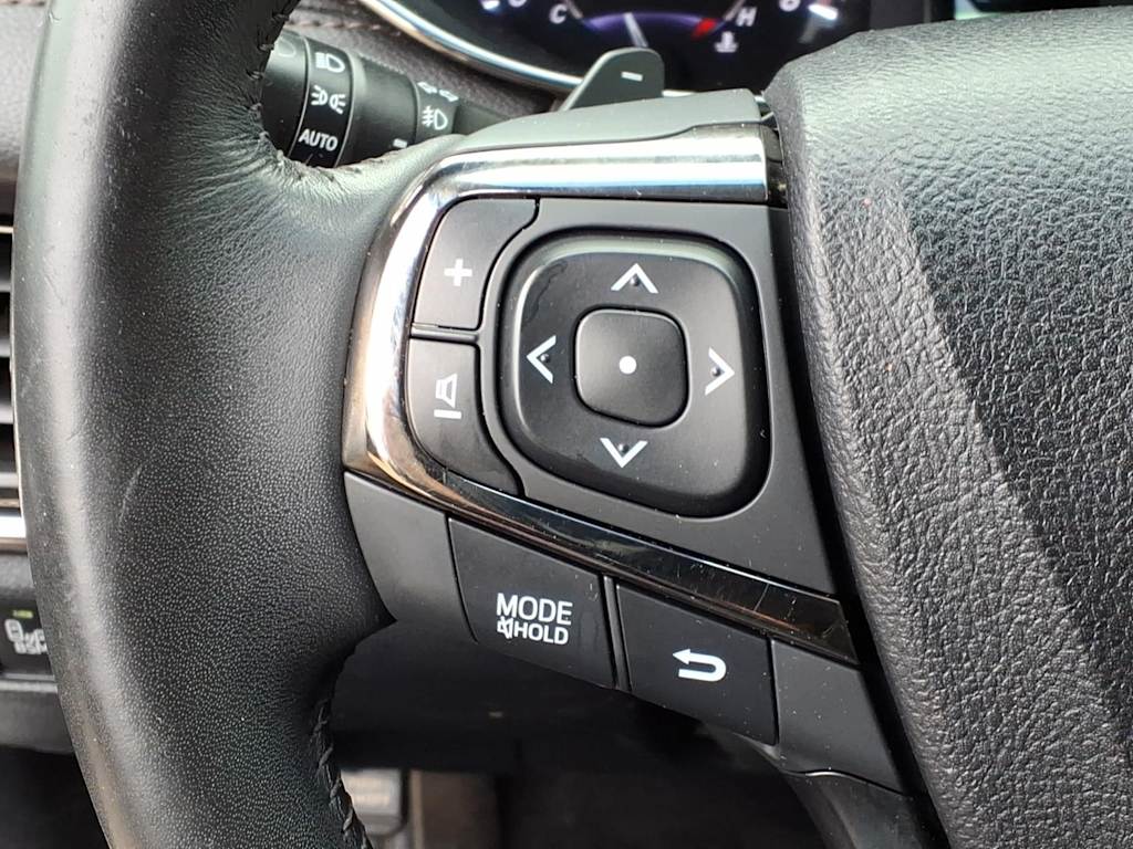 Thumbnail: 2015 Toyota Avalon - 20