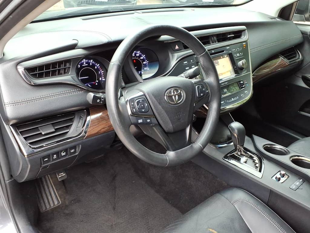 Thumbnail: 2015 Toyota Avalon - 2