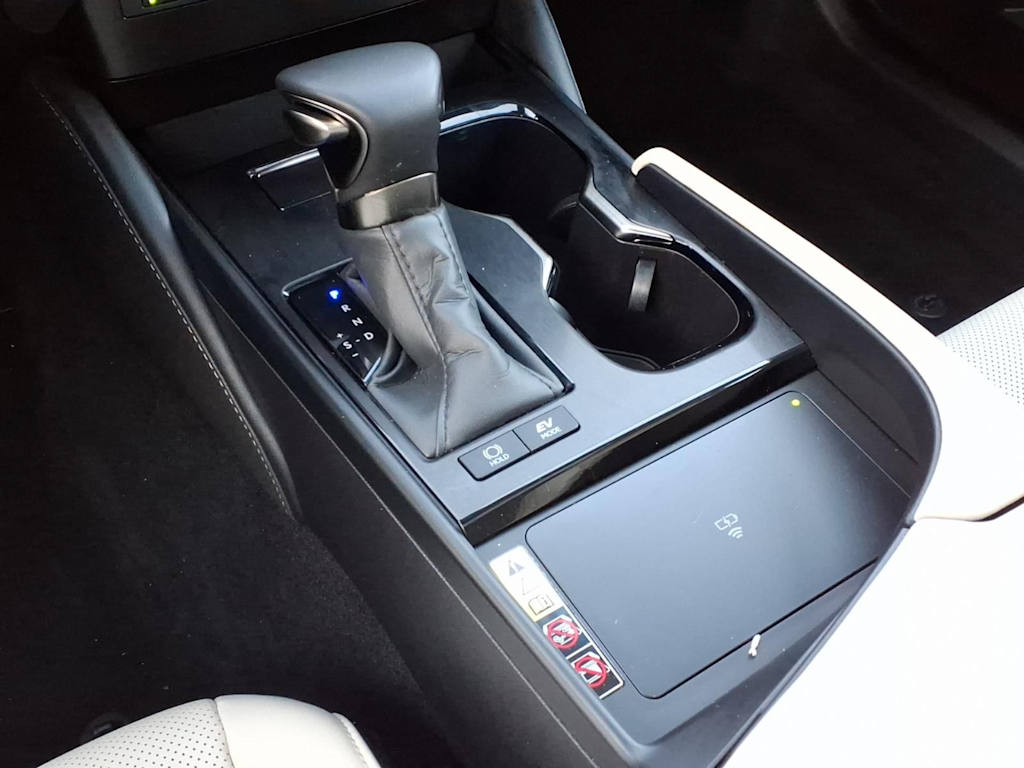 Thumbnail: 2024 Lexus ES - 10