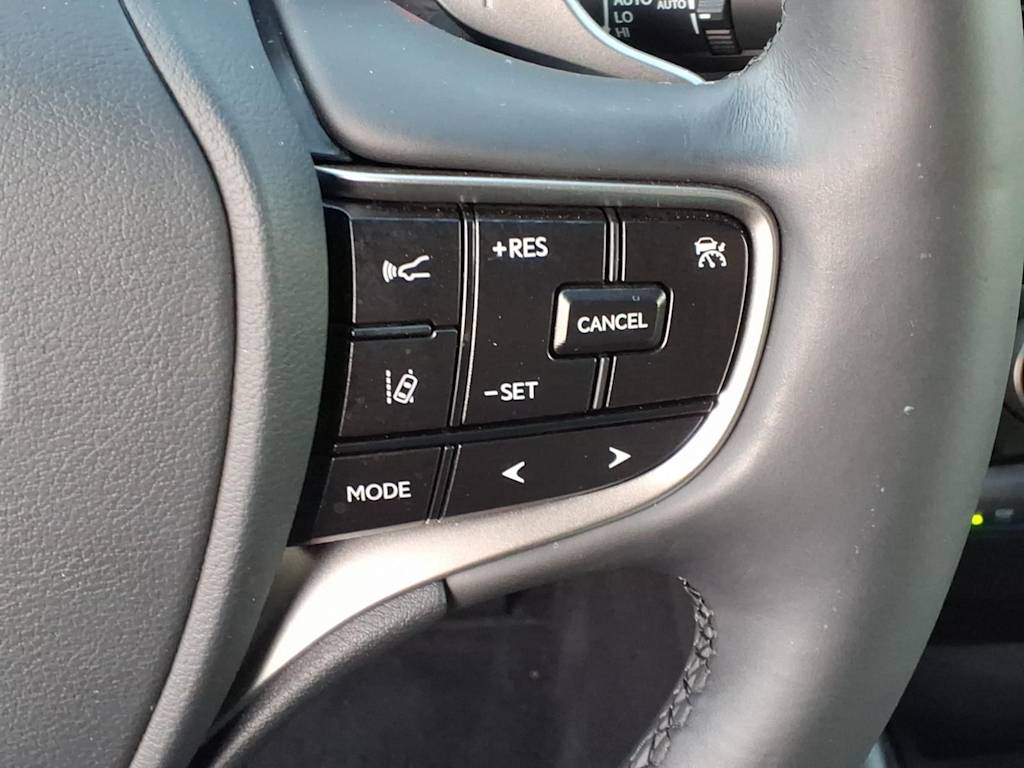 Thumbnail: 2024 Lexus ES - 22
