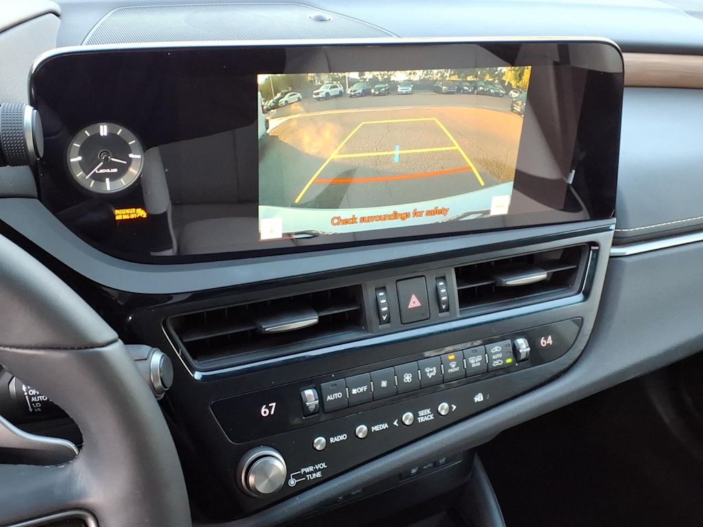 Thumbnail: 2024 Lexus ES - 23