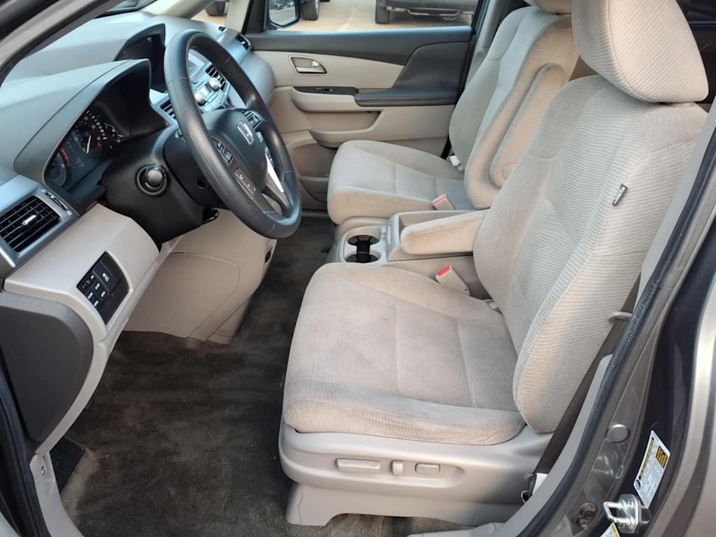 Thumbnail: 2013 Honda Odyssey - 8