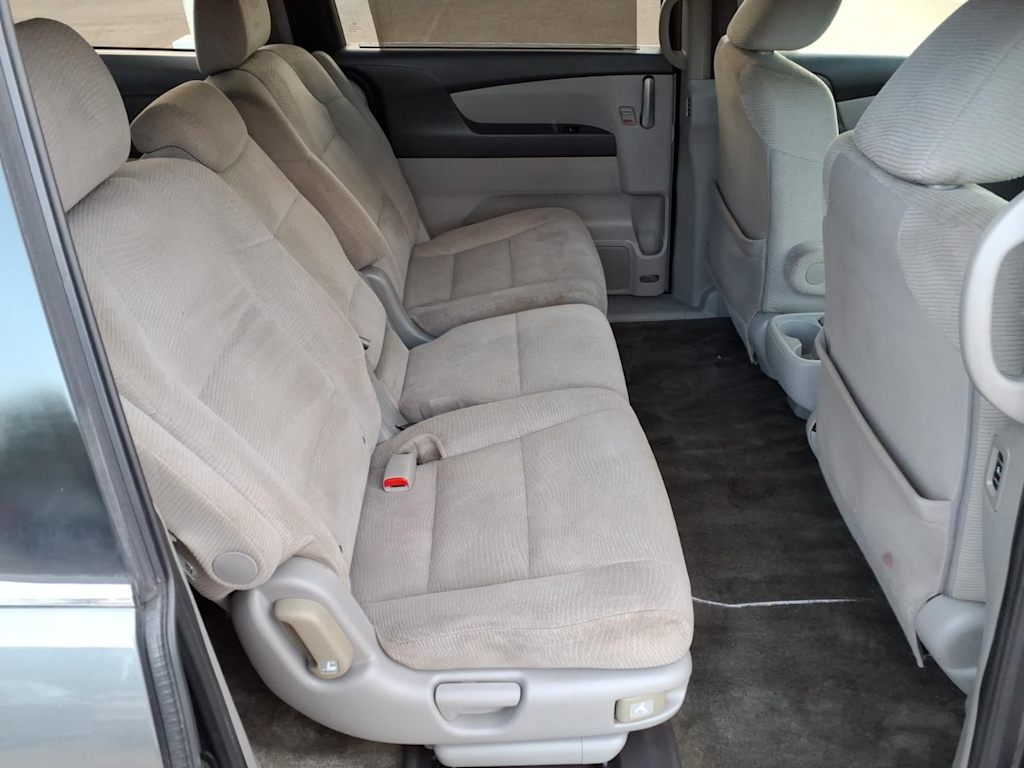 Thumbnail: 2013 Honda Odyssey - 17