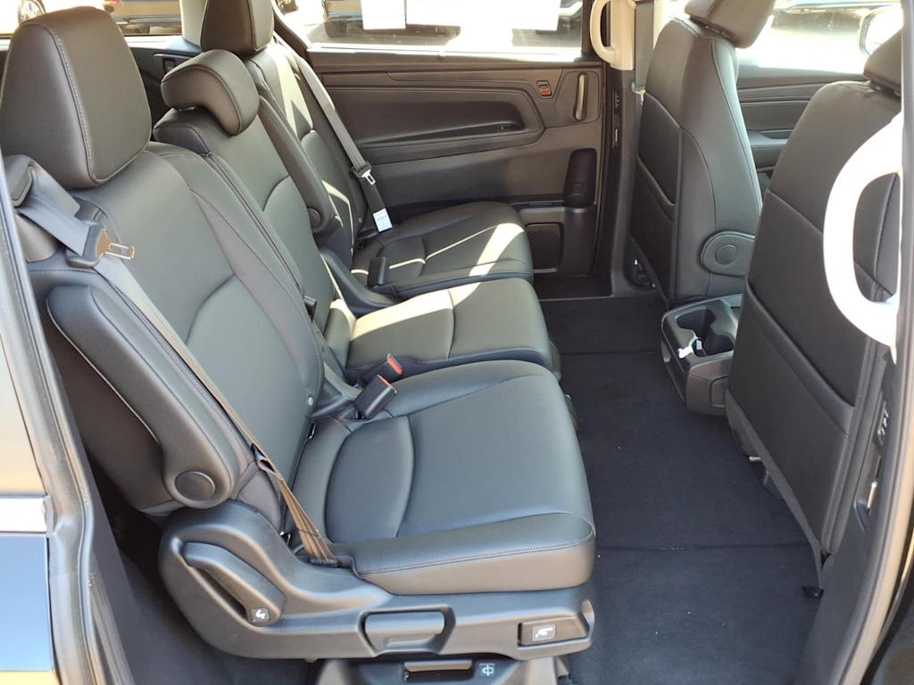 Thumbnail: 2026 Honda Odyssey - 14