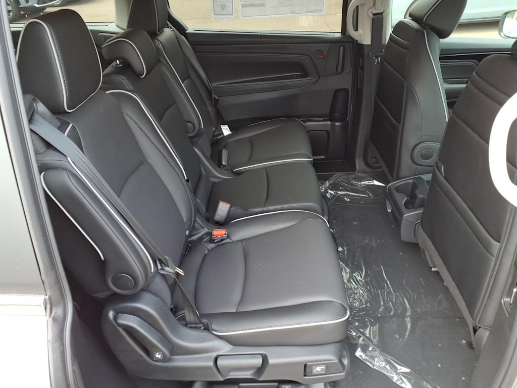 Thumbnail: 2026 Honda Odyssey - 14