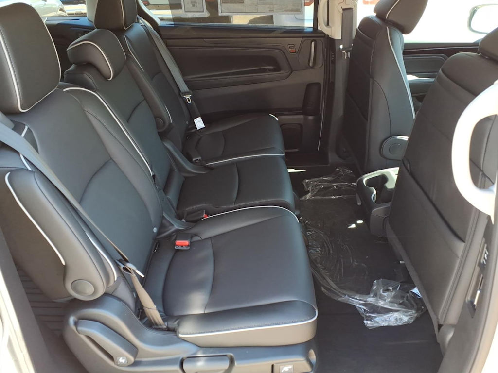 Thumbnail: 2026 Honda Odyssey - 14