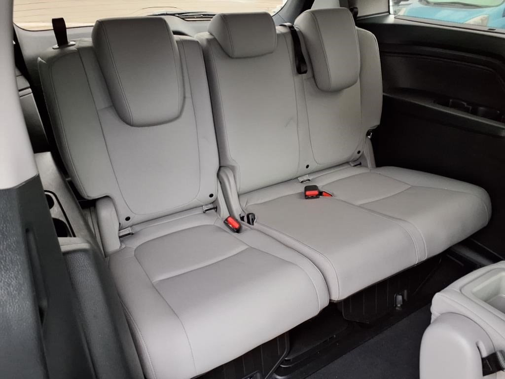 Thumbnail: 2023 Honda Odyssey - 16