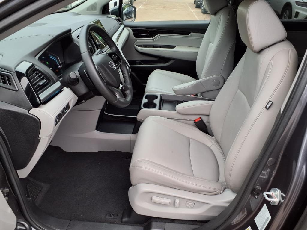 Thumbnail: 2023 Honda Odyssey - 7