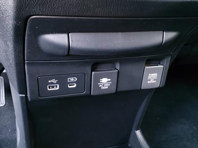 2025 Honda Odyssey Touring 17