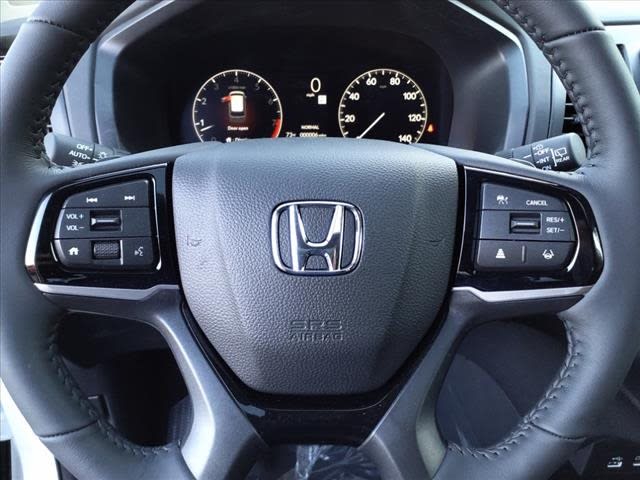 2025 Honda Odyssey Touring 16